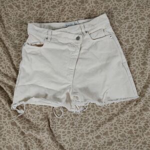 Re_Styld/ Cream Cut Off Jean Shorts 2